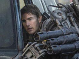"Edge of Tomorrow": Major Bill Cage (Tom Cruise) erlebt den gleichen Tag immer und immer wieder. / Source: Warner Bros. Television
