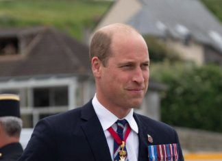 Society-Hochzeit des Jahres: Prinz William verpasste Proben Prinz William war am 6. Juni in der Normandie. / Source: IMAGO/ABACAPRESS
