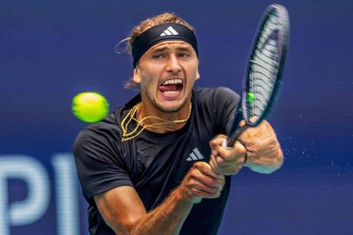 Steht derzeit bei den French Open in Paris auf dem Platz: Tennis-Spieler Alexander Zverev / Source: imago/Newscom World