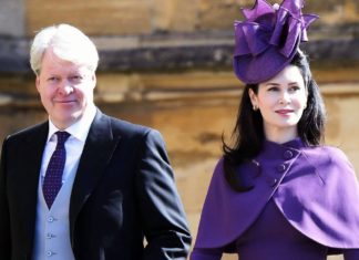 Prinzessin Dianas Bruder Charles Spencer lässt sich scheiden Charles Spencer und seine Ehefrau Karen bei einem gemeinsamen Auftritt. / Source: imago/CordonPress