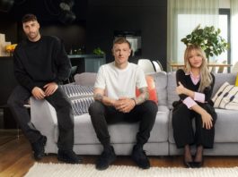 Toni Kroos (M.), Shirin David und Nader Jindaoui sind Teil der diesjährigen #missingtype-Kampagne der DRK-Blutspendedienste. / Source: DRK-Blutspendedienste / Niklas Niessner