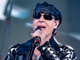 Scorpions-Sänger Klaus Meine hat in Russland viele Fans verloren. / Source: imago/Jan Huebner