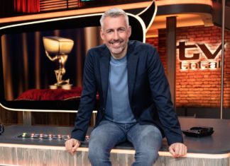 Sebastian Pufpaff lädt zu “TV total XXL” in die Lanxess Arena Sebastian Pufpaff preist " die größte 'TV total'-Party aller Zeiten" an. / Source: ProSieben / Willi Weber