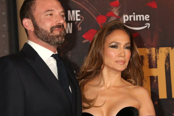 Wie steht es wirklich um die Ehe von Ben Affleck und Jennifer Lopez? / Source: Kathy Hutchins/Shutterstock.com