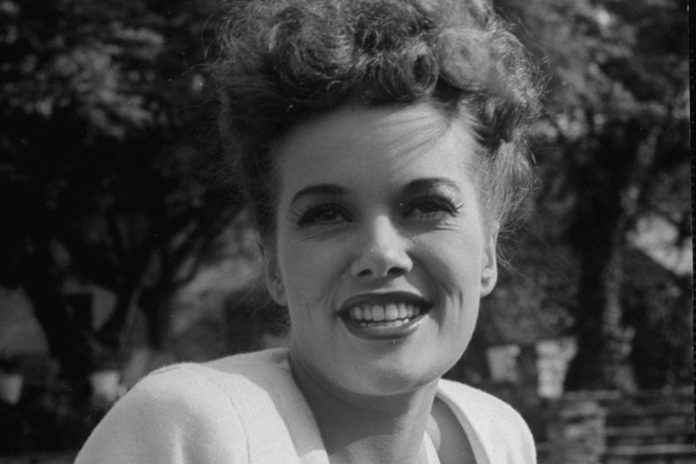 Janis Paige (1922-2024) in den 1940er Jahren. / Source: imago/Pond5 Images