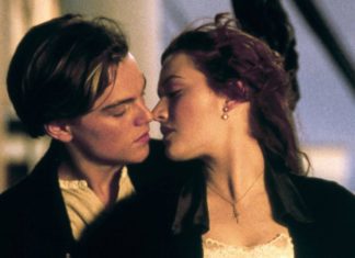 Kate Winslet über “Titanic”-Kuss mit DiCaprio: “Es war eine Sauerei” Nicht so einfach, wie es aussieht: Kate Winslet und Leonardo DiCaprio in "Titanic". / Source: imago/Allstar