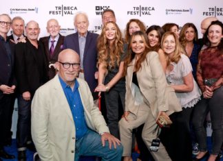 Familientreffen! “Sopranos”-Stars feiern 25-jähriges Jubiläum Die Stars von "Die Sopranos" um Steve Buscemi (l.) versammeln sich zum Jubiläum. / Source: getty/Jason Mendez / Getty Images for Tribeca Festival