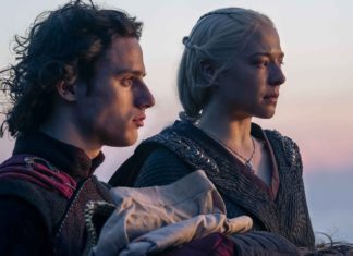 “House of the Dragon” ist zurück: So geht es in Staffel zwei weiter Die eine Seite des Konflikts in der Fantasy-Serie "House of the Dragon": Rhaenyra Targaryen (Emma D'Arcy) und ihr Sohn Jacaerys Velaryon (Harry Collett). / Source: Home Box Office/Warner