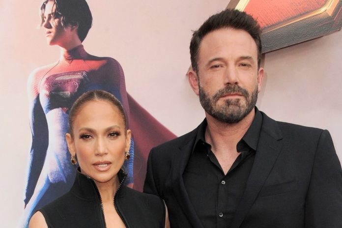 Ben Affleck und Jennifer Lopez: Steht eine erneute Trennung bevor? / Source: Tinseltown/Shutterstock.com