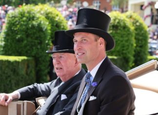 Royal Ascot: Prinz William springt für König Charles ein Prinz William nahm in der ersten Kutsche Platz, neben ihm der Graf von Halifax. / Source: imago/i Images