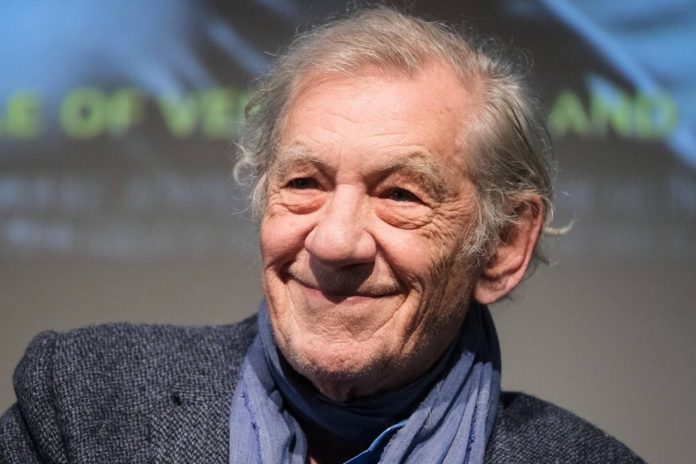 Ian McKellen wird bald ins Theater zurückkehren. / Source: IMAGO/Avalon.red