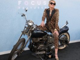 Sharon Stone bei der Premiere des Films "The Bikeriders" in Los Angeles. / Source: imago/MediaPunch