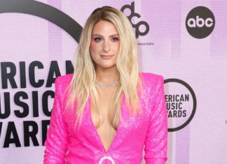 Meghan Trainor hat ihre Familie mit in die Flitterwochen genommen Meghan Trainor ist seit 2018 verheiratet. / Source: Xavier Collin/Image Press Agency/ImageCollect