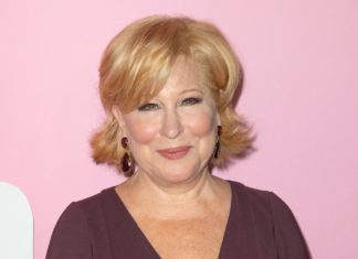 “The Fabulous Four”-Trailer zeigt Bette Midler als Braut Schauspielerin Bette Midler will es noch mal wissen. / Source: Ron Adar/Shutterstock.com