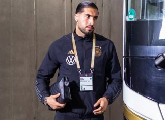 Herren-Handtasche: Stylisches Kicker-Accessoire für Emre Can und Co. Auch Nationalspieler Emre Can geht nicht ohne Luxus-Kulturbeutel zum Stadion. / Source: IMAGO/Eibner