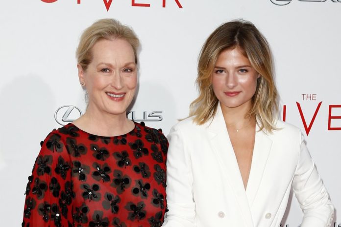 Meryl Streeps jüngste Tochter Louisa Jacobson Gummer ist ebenfalls Schauspielerin. Sie ist durch ihre Rolle der Marian Brook in der Serie 