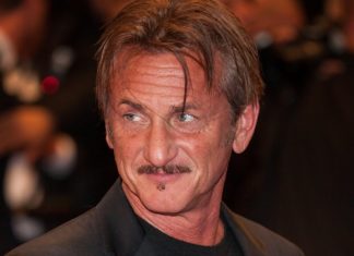 Wieder Single: Schauspieler Sean Penn genießt seine Freiheit Sean Penn ist ab 27. Juni neben Dakota Johnson im Film "Daddio - Eine Nacht in New York" zu sehen. / Source: taniavolobueva/Shutterstock.com