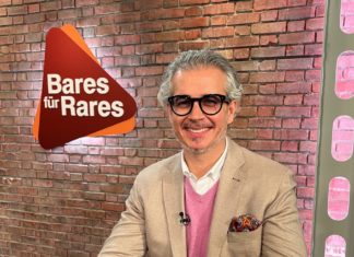 Anaisio Guedes: Das ist der neue Händler bei “Bares für Rares” Anaisio Guedes ist der Neue bei "Bares für Rares". / Source: ZDF/Stefanie Jeske