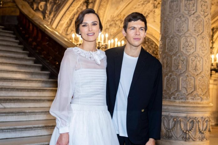 Keira Knightley und James Righton zeigen sich selten gemeinsam in der Öffentlichkeit. / Source: IMAGO/Bestimage