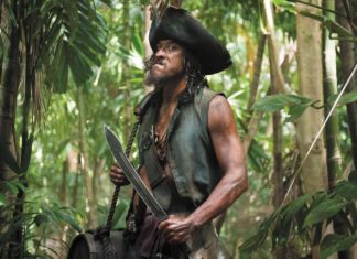 Tamayo Perry: “Fluch der Karibik”-Schauspieler stirbt nach Hai-Attacke Tamayo Perry - hier in seiner "Fluch der Karibik"-Rolle - starb nach einem Hai-Angriff. / Source: imago/Everett Collection