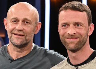Jürgen Vogel spricht über die Krebserkrankungen seiner drei Schwestern Jürgen Vogel besuchte zusammen mit einem Cousin Benjamin Vogel die "NDR Talk Show" am 21. Juni 2024. / Source: NDR/Uwe Ernst