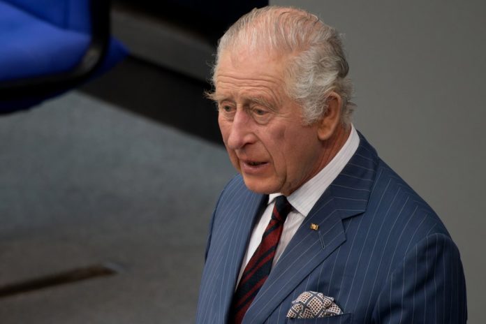 König Charles III.: Sagt er seinen Neuseelandbesuch etwa ab? Ende März 2024 besuchte König Charles III. Deutschland - hier bei seiner Rede im Deutschen Bundestag. Im Oktober wird er Down Under erwartet. / Source: Heide Pinkall/Shutterstock.com
