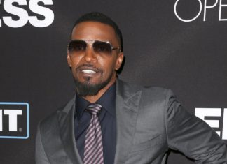 Jamie Foxx über seine Krankheit: “Ich war 20 Tage weg” Jamie Foxx hat sich nach der harten Zeit wieder zurück im Rampenlicht. / Source: F. Sadou/AdMedia/ImageCollect