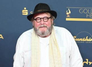 Schwere Zeiten für Walter Plathe: Der TV-Star lag sechs Wochen im Koma Walter Plathe musste nach einem "Zusammenbruch" alles neu lernen. / Source: imago/EHL Media