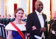 Vor der Hochzeit: Märtha Louise und Durek Verrett zeigen ihr Monogramm Märtha Louise von Norwegen und Durek Verrett geben sich Ende August das Jawort. / Source: LISE ASERUD/NTB/AFP via Getty Images