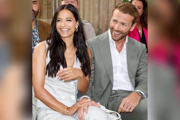 Amira Pocher und Christian Düren auf der Fashion Show von Marc Cain in Potsdam. / Source: Franziska Krug/Getty Images für Marc Cain