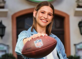 Von “Let’s Dance” zu “Unter uns”: Jana Wosnitza übernimmt Gastrolle Jana Wosnitza am Set von "Unter uns". Die Serie läuft täglich von montags bis freitags ab 17:30 Uhr bei RTL und jederzeit auf RTL+. / Source: RTL/Stefan Behrens