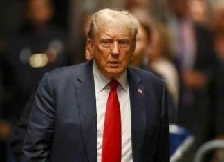 Teilsieg für Donald Trump: Keine komplette Immunität Donald Trump bei seiner Ankunft vor Gericht in New York. / Source: imago images/UPI Photo